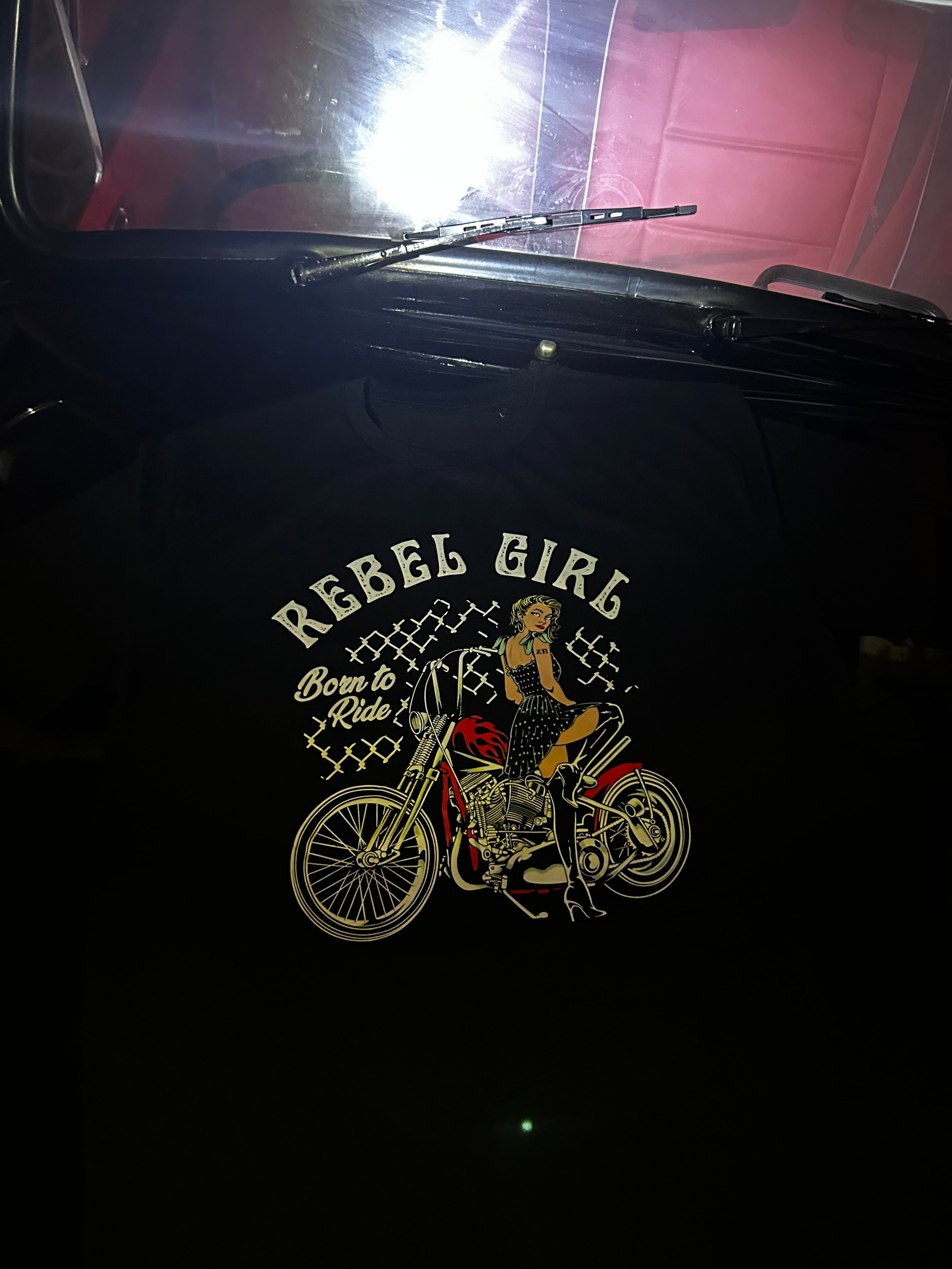 REBEL GIRL – Born to Ride